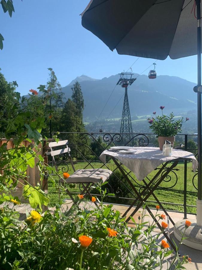 Pension Hinterseer Kitzbühel Exteriör bild