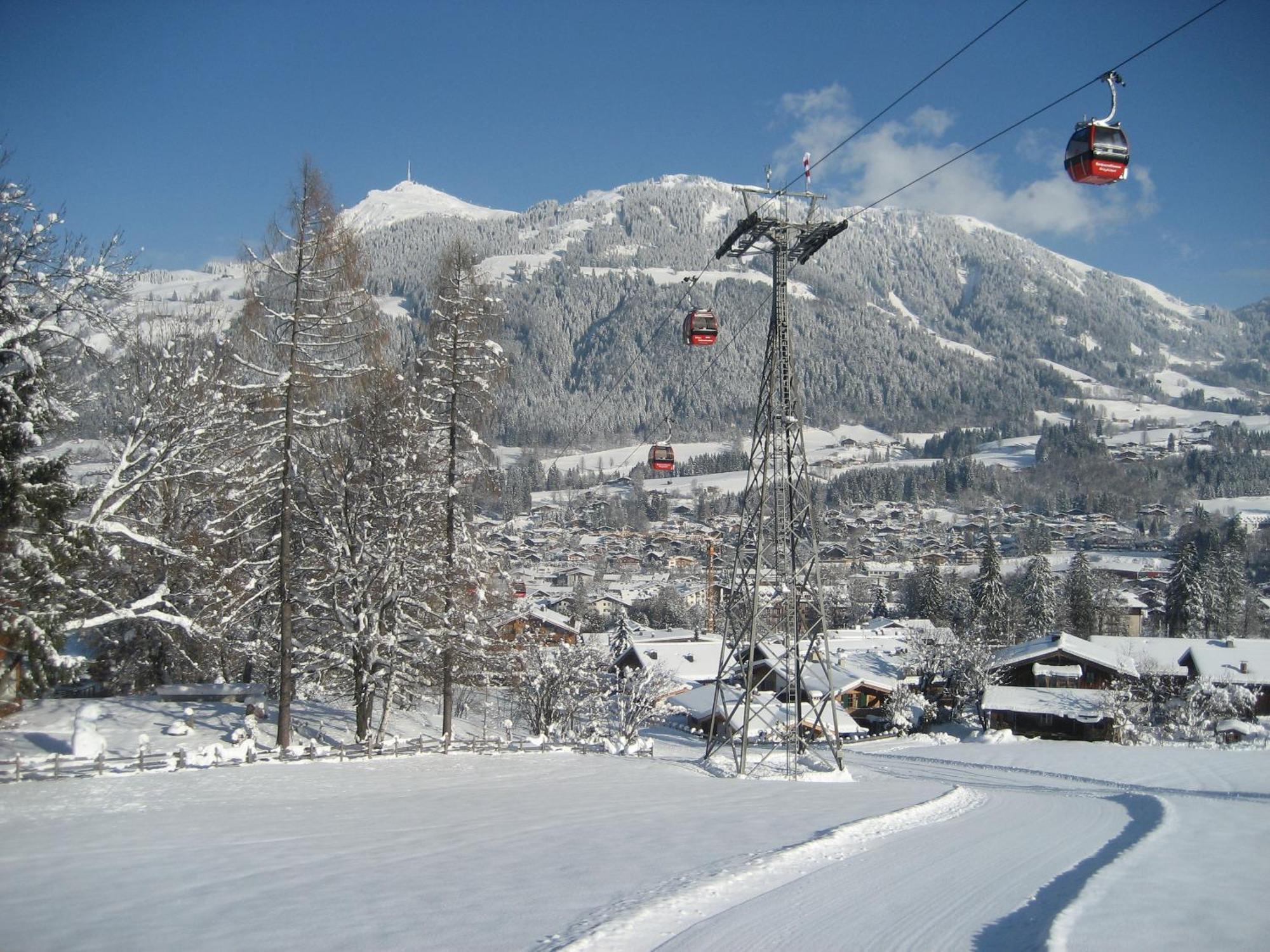 Pension Hinterseer Kitzbühel Exteriör bild