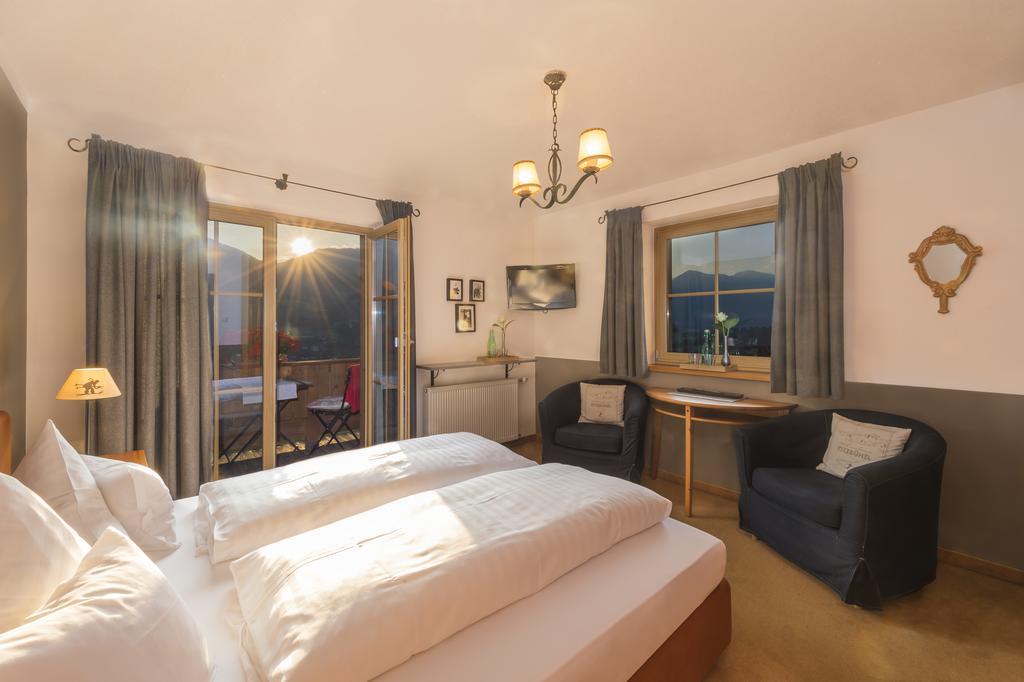 Pension Hinterseer Kitzbühel Exteriör bild
